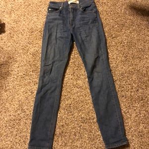 ❤️ Reformation high rise blue jeans